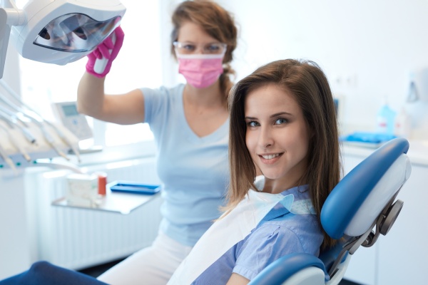 Reasons To Seek Emergency Dental Care