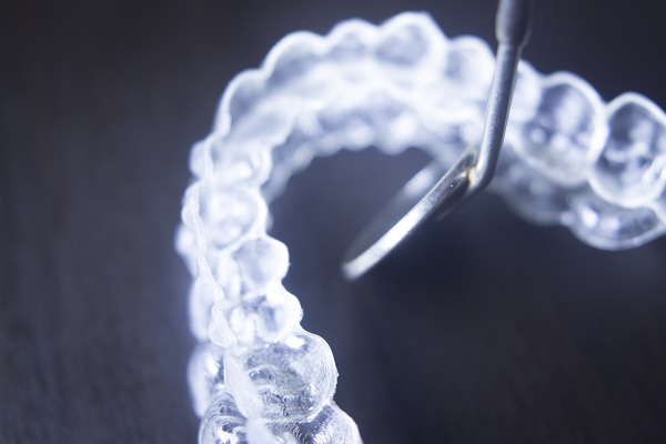 Quick Guide To Straighteing Teeth With Invisalign®